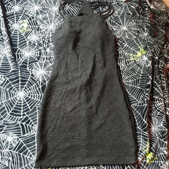 Sarah LA Dresses & Skirts - 🔴SALE🔴Sparkly Blackless Mini Dress.